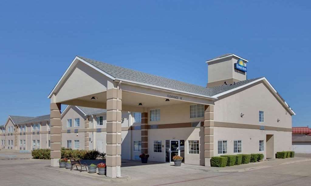 Days Inn by Wyndham Mesquite Rodeo TX