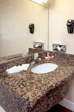 Hotel Travelodge Harbor City photo 4