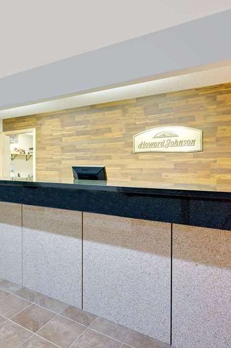 Hotel Howard Johnson by Wyndham Waterloo/Cedar Falls photo 5