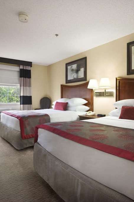 Hotel Ramada Del Rio photo 2