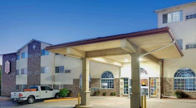 Super 8 by Wyndham Kansas City