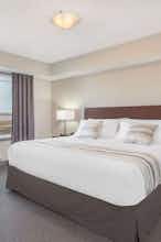 Hotel Ramada Grassland photo 1