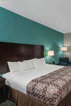 Hotel La Quinta Inn & Suites by Wyndham Knoxville East photo 1
