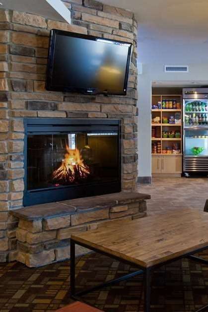 Hotel AmericInn by Wyndham Fairfield photo 3