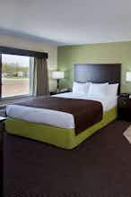 Hotel AmericInn Fairfield photo 1