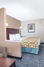 Hotel Baymont Inn Suites Saraland photo 1