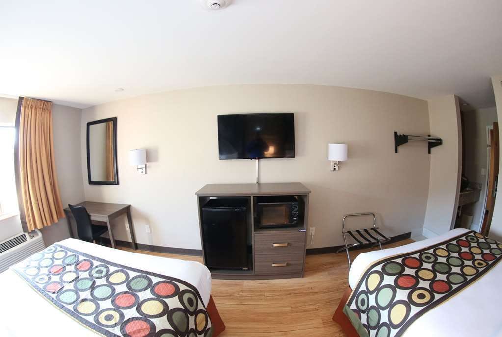 Hotel Super 8 Portsmouth photo 3