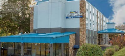 Baymont I S Branson