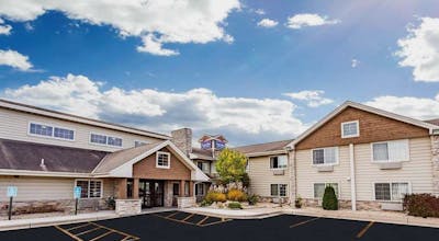 AmericInn by Wyndham Hotel and Suites Long Lake