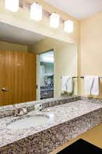 Hotel AmericInn by Wyndham Hotel and Suites Long Lake photo 4