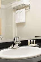 Hotel Days Inn and Suites - Langley photo 4
