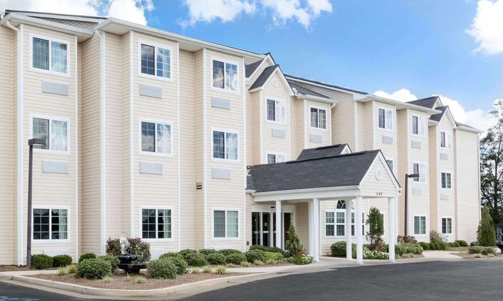 Microtel Inn & Suites by Wyndham Ozark