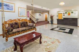 Hotel Super 8 Salina photo 4
