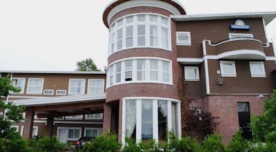 Days Inn by Wyndham Surrey