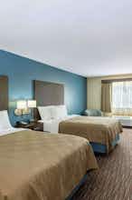 Hotel AmericInn by Wyndham Jefferson photo 2