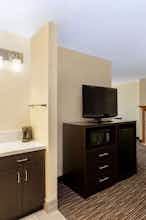 Hotel AmericInn by Wyndham Jefferson photo 3