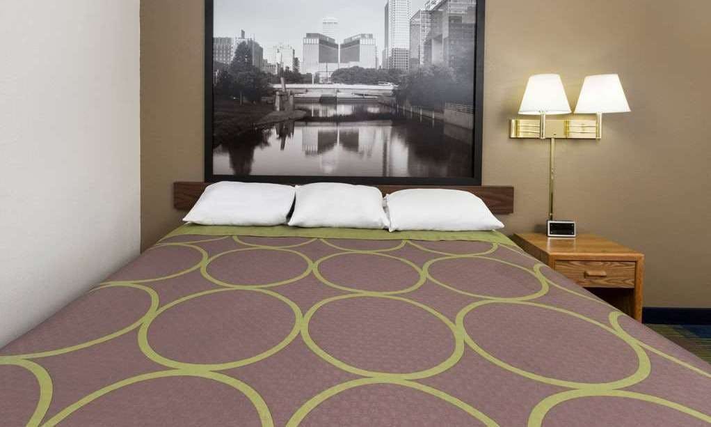 Super 8 by Wyndham Columbus