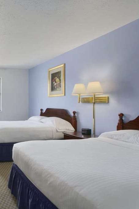 Hotel Super 8 by Wyndham Washington photo 2