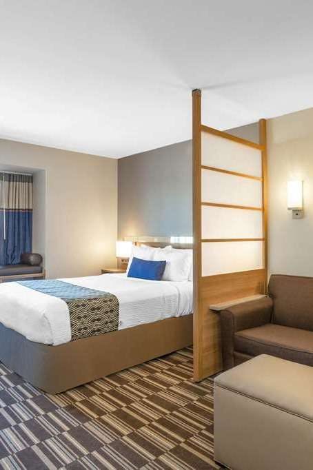 Hotel Microtel Inn & Suites by Wyndham South Hill photo 1