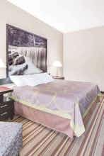 Hotel Super 8 Monett photo 1