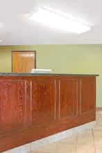 Hotel Super 8 St Clair MO photo 4