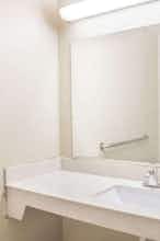 Hotel Days Inn by Wyndham Bastrop photo 3