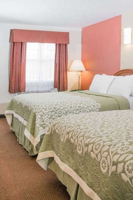 Hotel Days Inn by Wyndham Bastrop photo 2