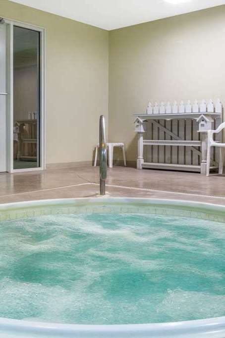 Hotel Super 8 Carthage photo 5