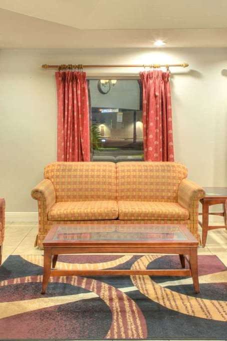 Hotel Days Inn by Wyndham Gulfport photo 3