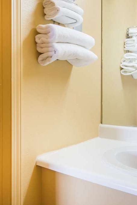 Hotel Super 8 by Wyndham Big Cabin/Vinita Area photo 4