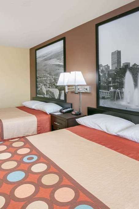 Hotel Super 8 by Wyndham Big Cabin/Vinita Area photo 2