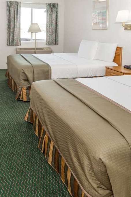 Hotel Howard Johnson by Wyndham Roseburg photo 2