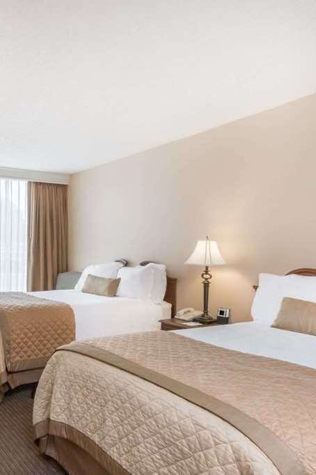 Hotel Wyndham Riverfront Little Rock photo 4