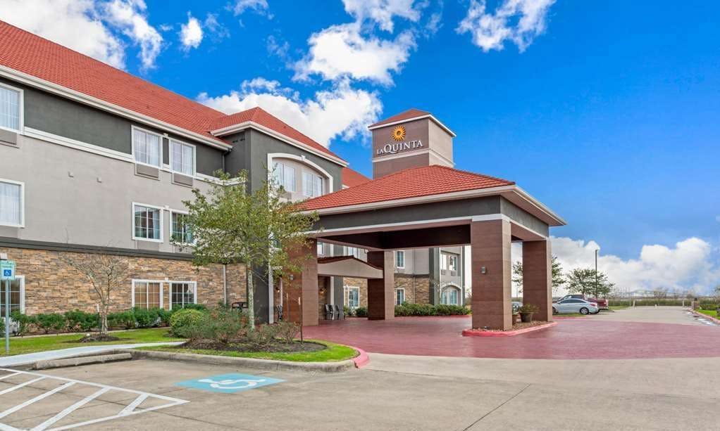 Cheap Last Minute Hotel Deals in Beaumont from 39 HotelTonight