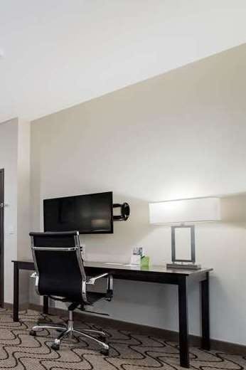 Hotel La Quinta Inn & Suites by Wyndham Auburn photo 4