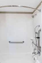 Hotel La Quinta Inn & Suites by Wyndham Knoxville North I-75 photo 5