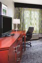 Hotel La Quinta Inn & Suites by Wyndham Knoxville North I-75 photo 3