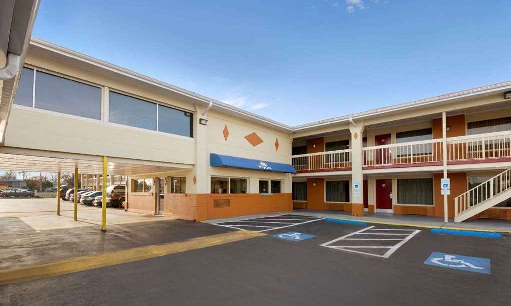 Days Inn Jacksonville NC