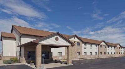 Super 8 by Wyndham Rochelle