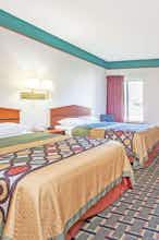 Hotel Super 8 by Wyndham Atchison photo 2