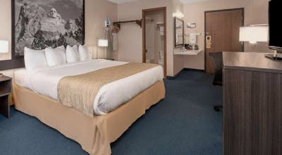 Super 8 by Wyndham Sturgis
