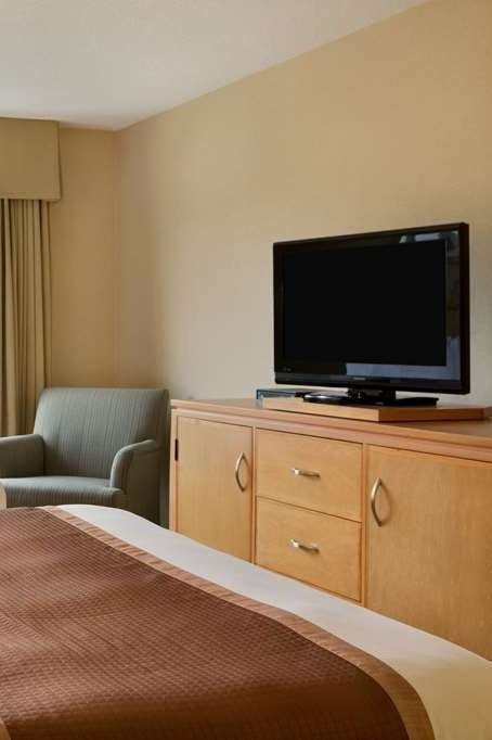 Hotel Ramada by Wyndham Nanaimo photo 3