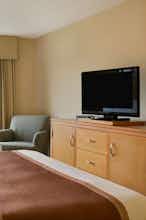Hotel Ramada by Wyndham Nanaimo photo 3