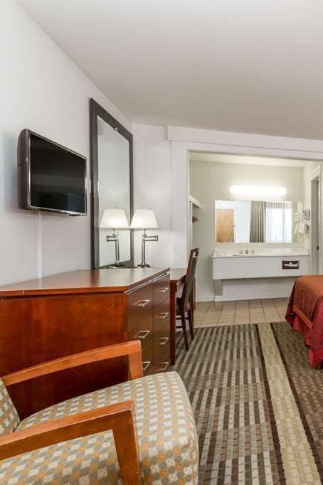 Hotel Days Inn by Wyndham Kimball photo 3