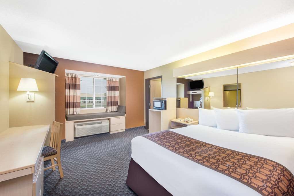 Hotel Microtel Independence photo 2