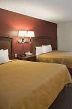 Hotel AmericInn Mitchell photo 2