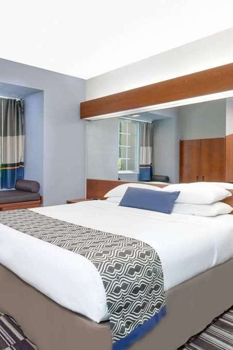 Hotel Microtel Inn & Suites by Wyndham Bremen photo 1