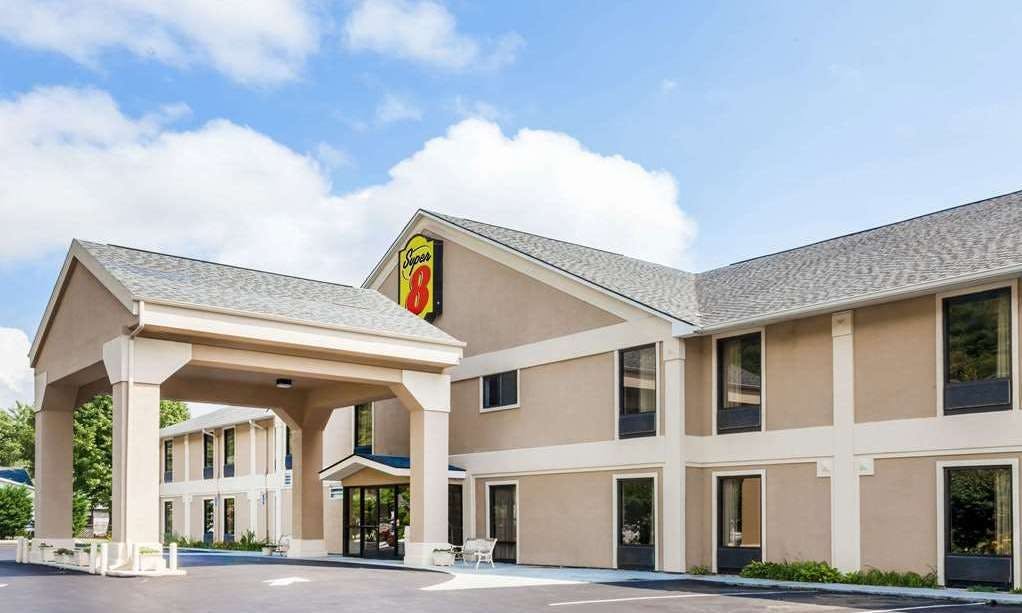 Super 8 by Wyndham Erwin