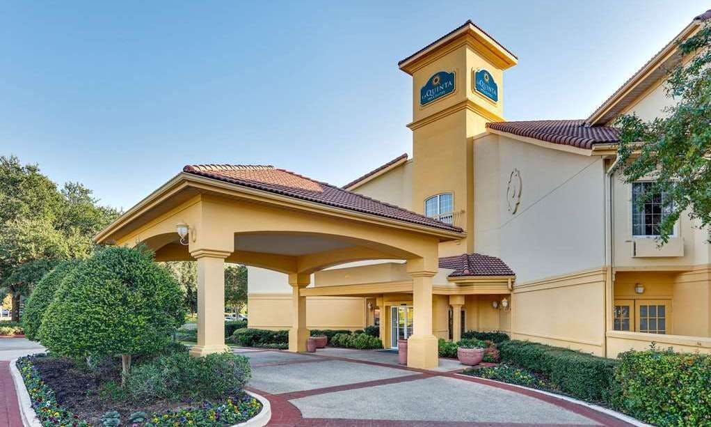 La Quinta Inn & Suites by Wyndham Dallas - Addison Galleria