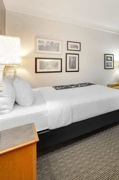 Hotel La Quinta Inn & Suites by Wyndham Dallas - Addison Galleria photo 1